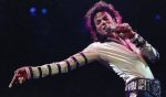Майкл Джексон снова возглавил список самых богатых умерших известных людей