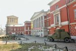 Закончилась реставрация фигур львов на фасаде Музея актуальной для нашего времени истории Российской Федерации