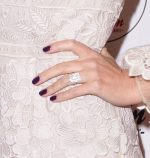 Кайли Миноуг помолвлена с 28-летним английским актером