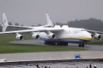 Огромный самолет доставил 117-тонный генератор из Чехии в Австралию